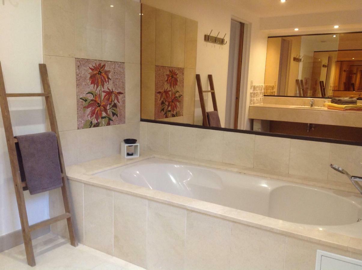 Villa Le Clos Fleuri Narbonne Bagian luar foto